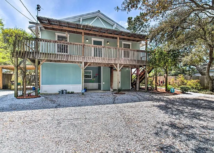 Holiday home About 3 Mi To Perdido Key Beach!